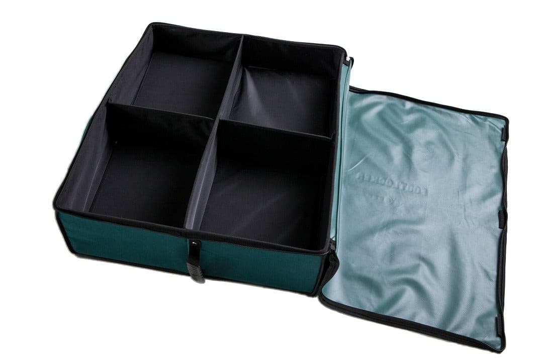 Foot Locker - Green